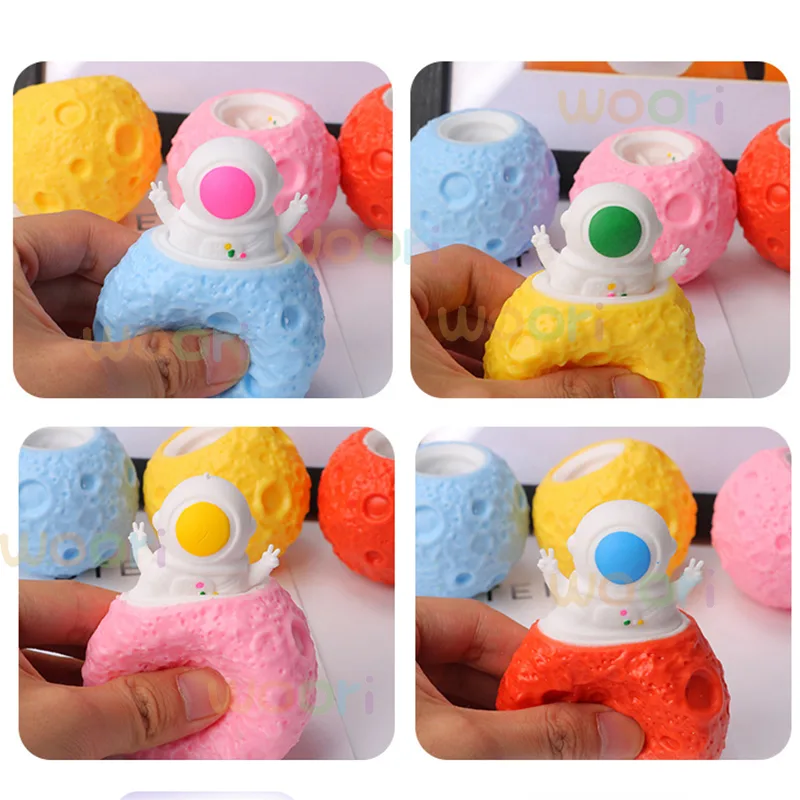 Squeeze Astronauts Planet TPR  - огляд і ціна Party Games Adults Funny