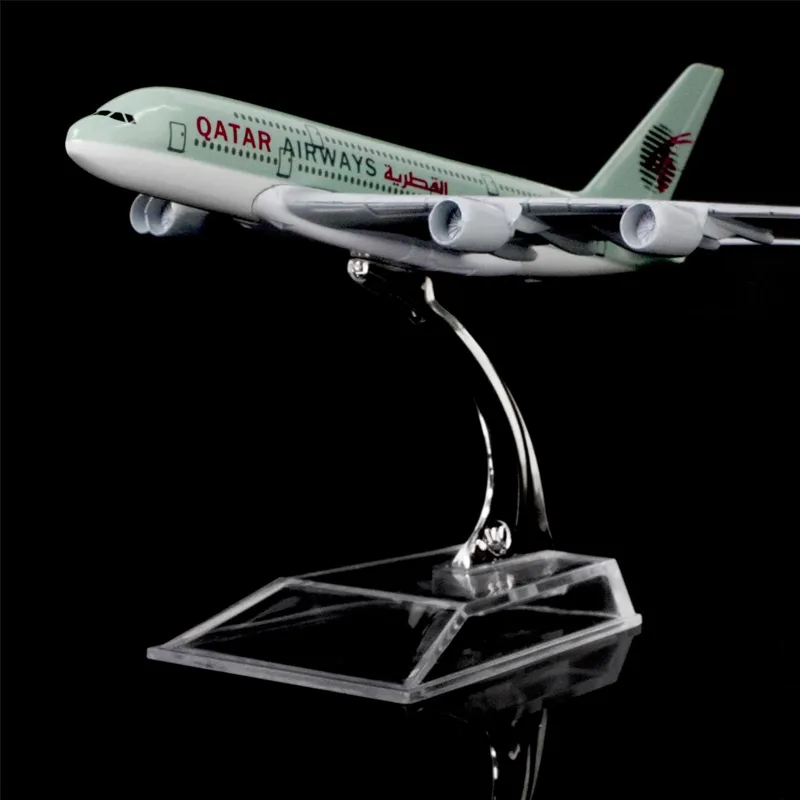 1:400 16cm Air Bus A380 Qatar  - огляд і ціна Party Games Bus